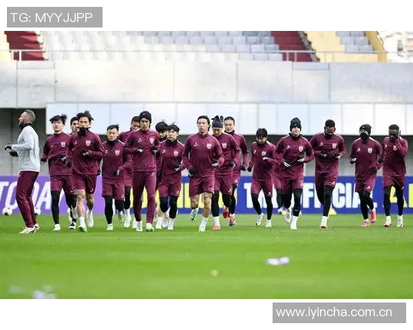 海港队抵达泰国备战亚冠李帅刘若钒加布里埃尔因伤缺阵 海港队抵达泰国备战亚冠李帅刘若钒加布里埃尔因伤缺阵