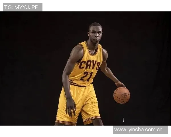 维金斯盛赞鲍威尔为今夏最佳引援称其为顶尖领袖展现非凡实力 维金斯盛赞鲍威尔为今夏最佳引援称其为顶尖领袖展现非凡实力