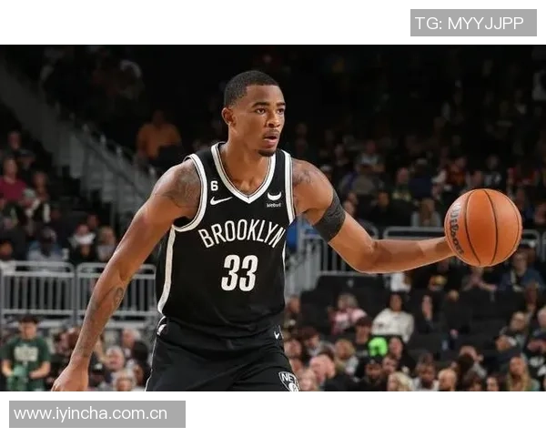 克拉克斯顿表现出色两双数据助力球队赢得胜利贡献10分11篮板3助攻2盖帽